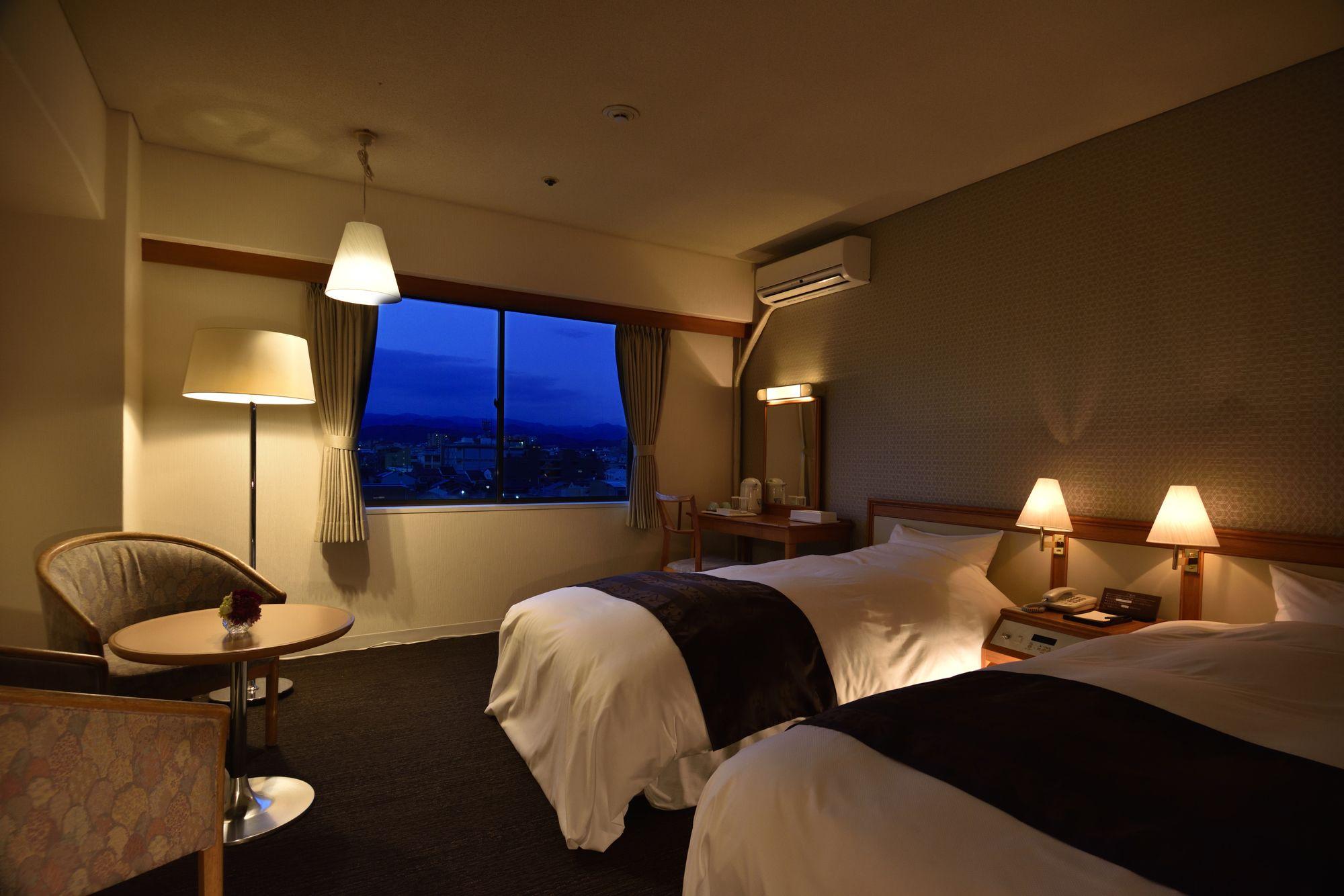Hotel Rubino Kyoto Horikawa Buitenkant foto