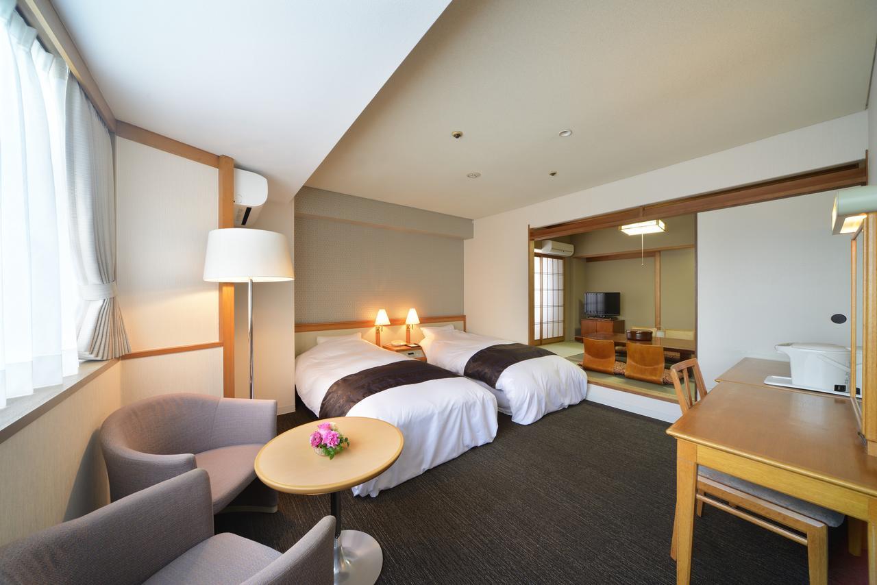 Hotel Rubino Kyoto Horikawa Buitenkant foto